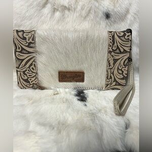 Wrangler Cream & Tan Natural Cowhide  Tooled Leather Wristlet Wallet
